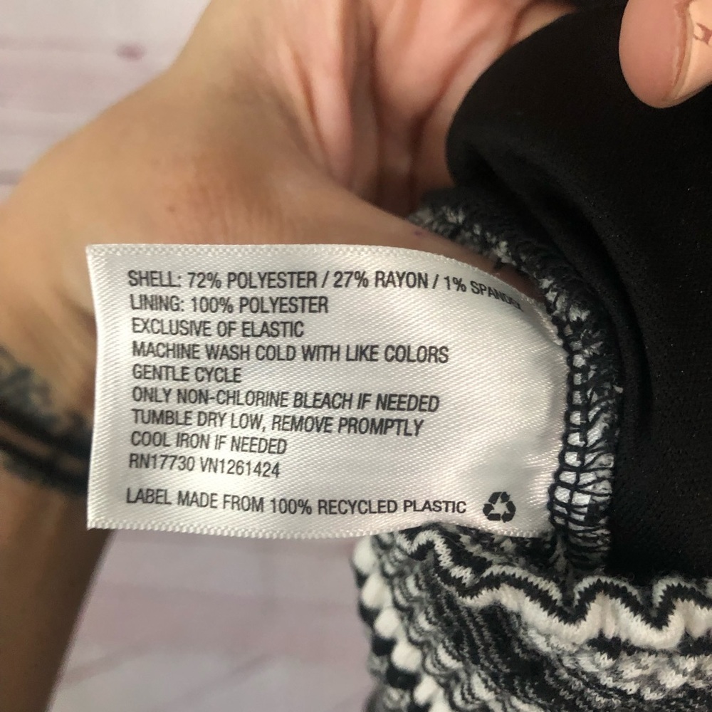 NWT Xhilaration Black & White Striped Jumpsuit - Picture 8 of 8
